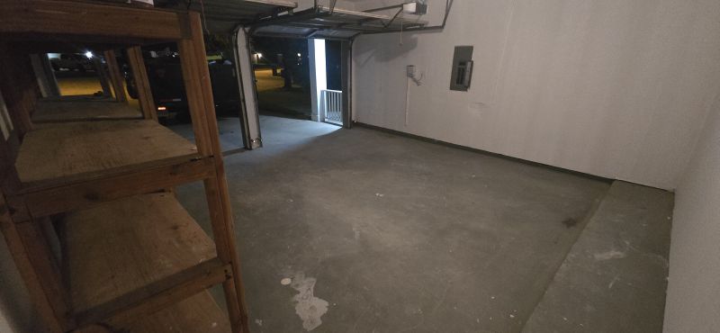 Garage fully cleared and clean